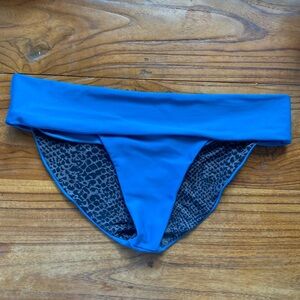 Acacia Swim Bottoms size Medium
